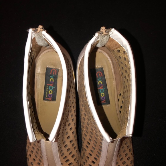 Everybody by BZ Moda Laser Cut Bootie 40.5 9.5 - Picture 8 of 8